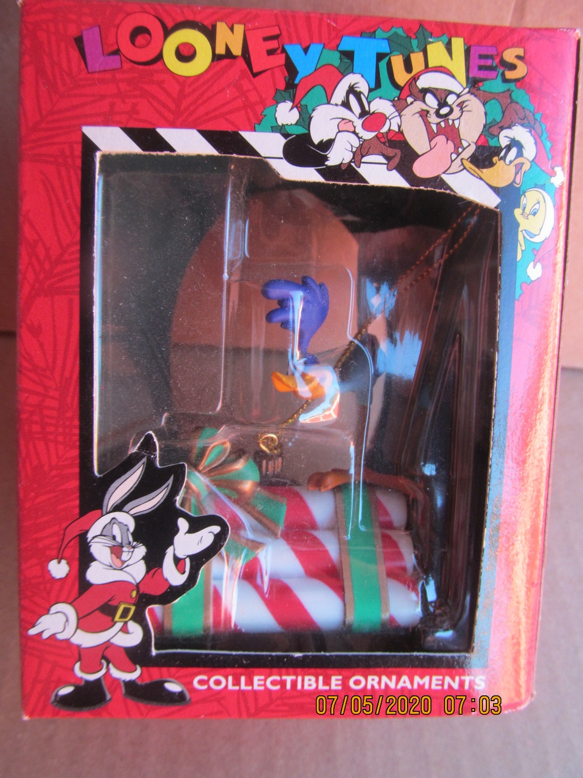 looney toon t.n.t. looney toon t.n.t.