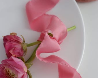 結婚式、結婚式招待状の装飾、環境に優しいロマンチックな結婚式の装飾、柔らかく流れるリボンのブライダルブーケの装飾のための手染めシルクリボン