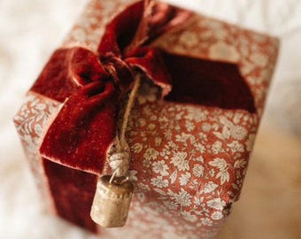 Hand-Dyed Red Silk Velvet Ribbon: Wedding Bouquet & Gift Wrap