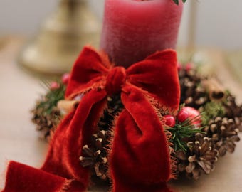Christmas Red Velvet Ribbon, Frayed Edge Silk Velvet for Gift Wrapping, Christmas Tree Bows and Holiday Table Decor