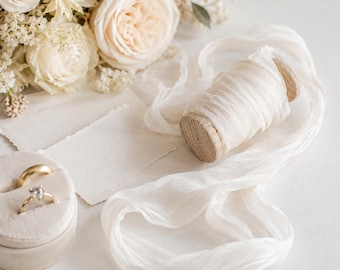 Ivory Silk Ribbon for Wedding Bouquet, Hand Dyed Crinkle Silk Ribbon, Raw Edge Bridal Ribbon, Wedding Invitation Ribbon