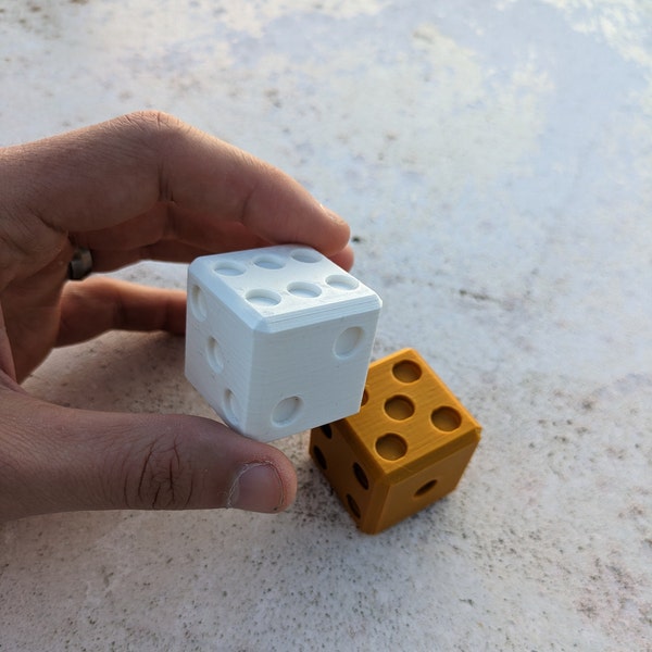Oversized tactile dice, blind friendly