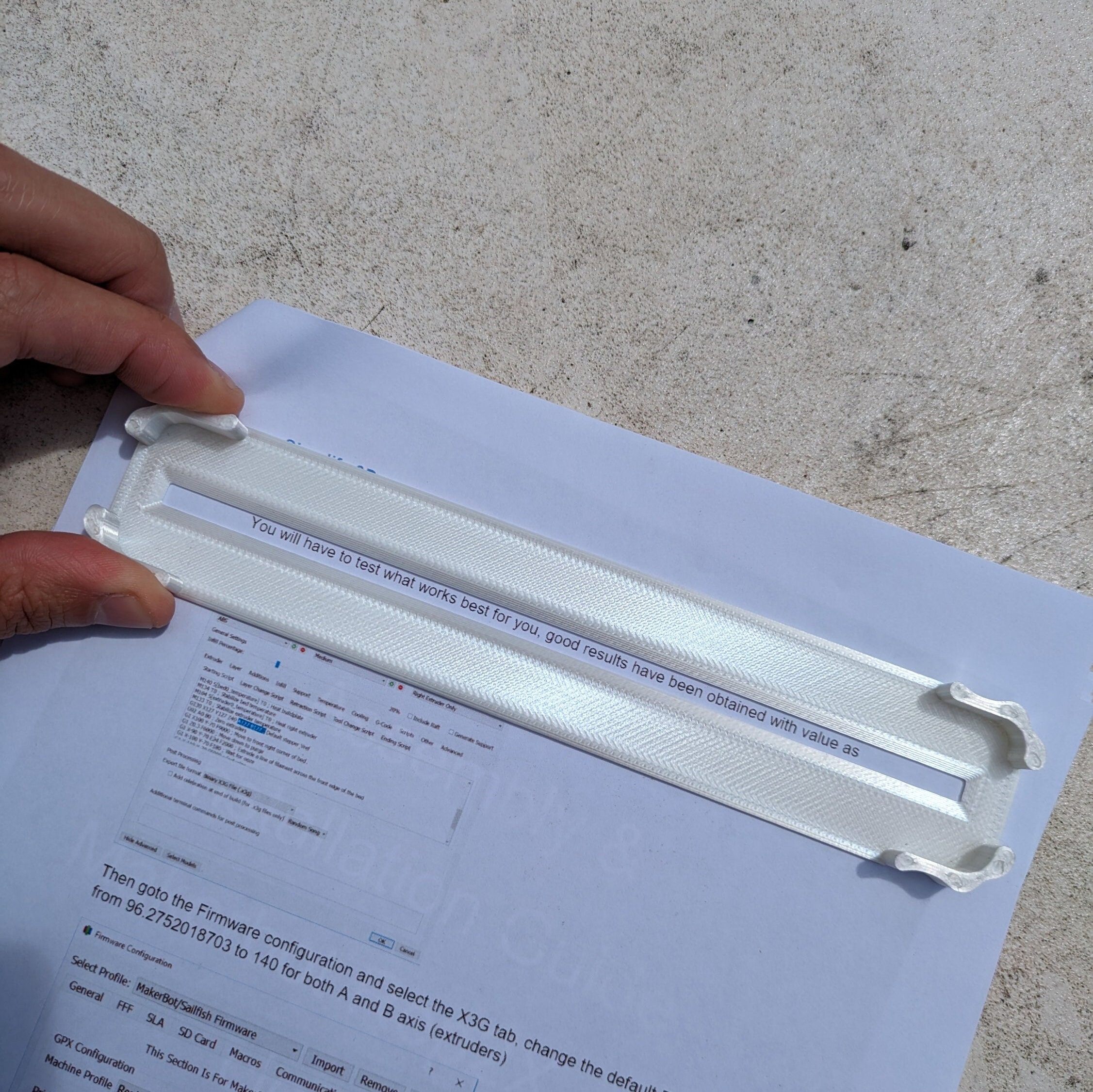 Assistive reading bar for dyslexia, children & students - visual aid tool