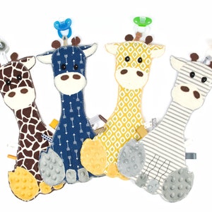 Boy Giraffe Lovey Pacifier Holder,Personalized baby gift, Paci holder, pacifier clip, safari theme, Binky buddy, unique baby gift, Security