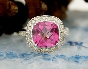 Damen 14 Karat Weißgold 10 x 10 mm 5 Karat Kissenschliff Schachbrett Hot Pink Topas & Naturdiamanten Verlobungsring Custom Design Größe 7