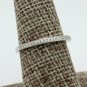 Vintage 14 Karat White Gold Venetti Ladies Diamond Wedding Band Ring Size 7 Estate Sale! Circa 2000s