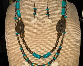 Conjunto de colar e brincos White Elephants