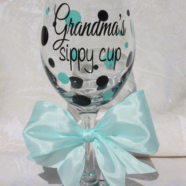 Grandma's sippy cup. Gift for Grandma. Great for Mother's day and New Grandmas! (item #1-3-GV)