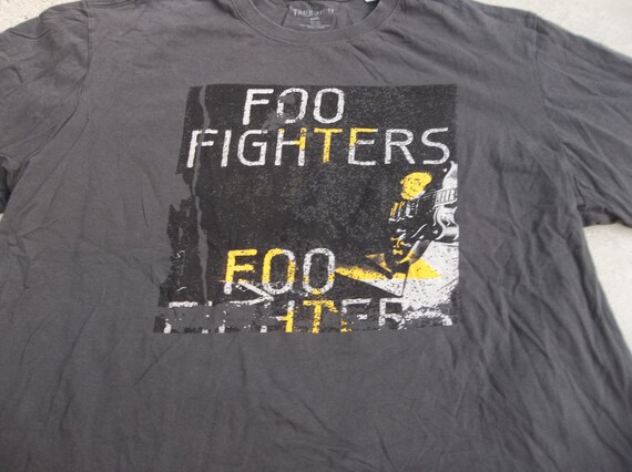 Retro T-shirt Foo Fighters 2000s 3X Rock Band Seattle