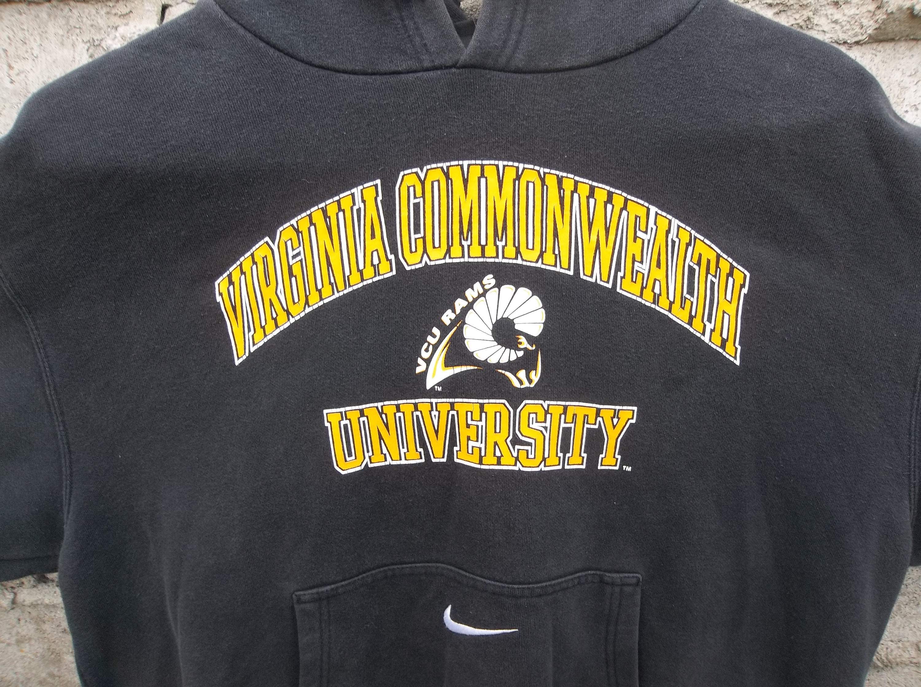vcu crewneck