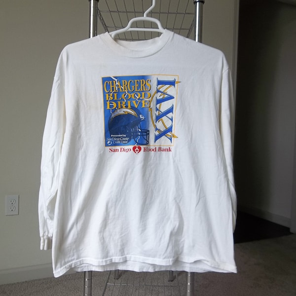 Retro T-Shirt Chargers Blood Drive San Diego Blood Bank XXVI  2000s  Collectors White XL Long Sleeves