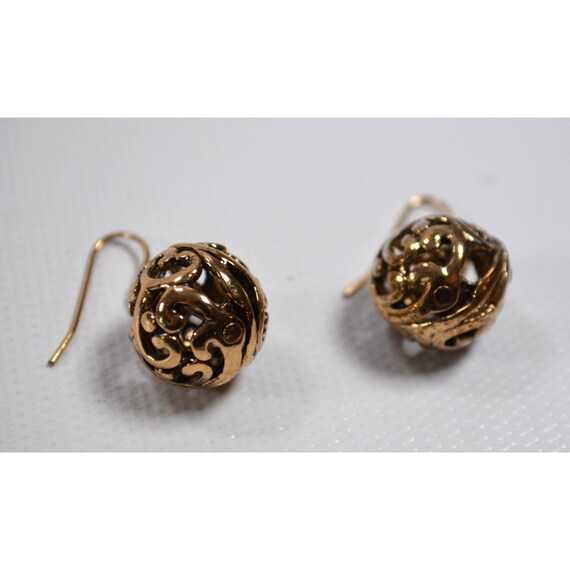 Vintage Gold Tone Hook Pierced Earrings Round Sphere Cutout Design 1" Dangle View 4