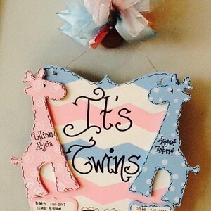 Twins hospital sign, twins door sign, newborn sign, baby hospital sign, baby announcement sign, twins announcement sign, newborn door sign