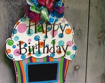 Birthday door hanger, birthday door sign, birthday countdown sign, happy birthday sign, cupcake sign, cupcake door sign, cupcake door hanger