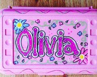 Personalized pencil box, girl pencil box, school supply box, girls art box, school art box, back to school art box, name art box,