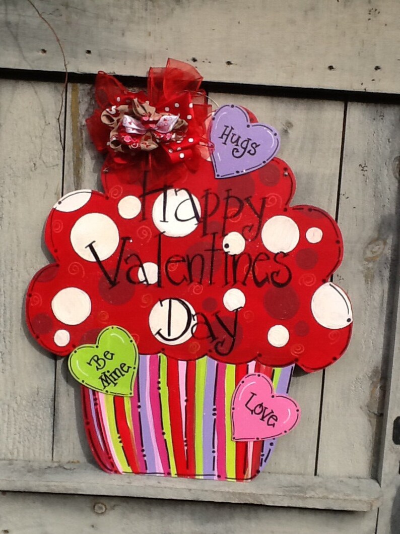 Valentines door hanger, valentines sign, cupcake sign, cupcake door hanger image 4