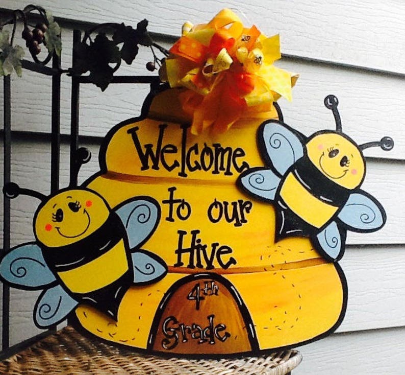 Teacher Sign Teacher Door Sign School Signbee Door Sign Etsy