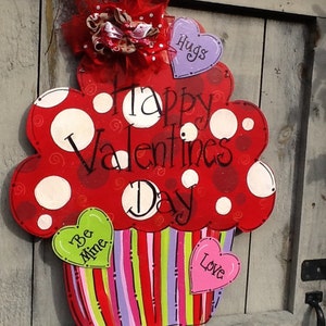 Valentines door hanger, valentines sign, cupcake sign, cupcake door hanger image 5