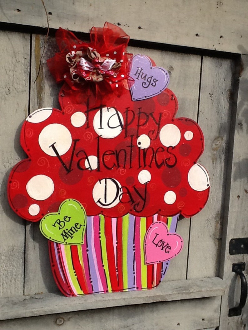 Valentines door hanger, valentines sign, cupcake sign, cupcake door hanger image 5