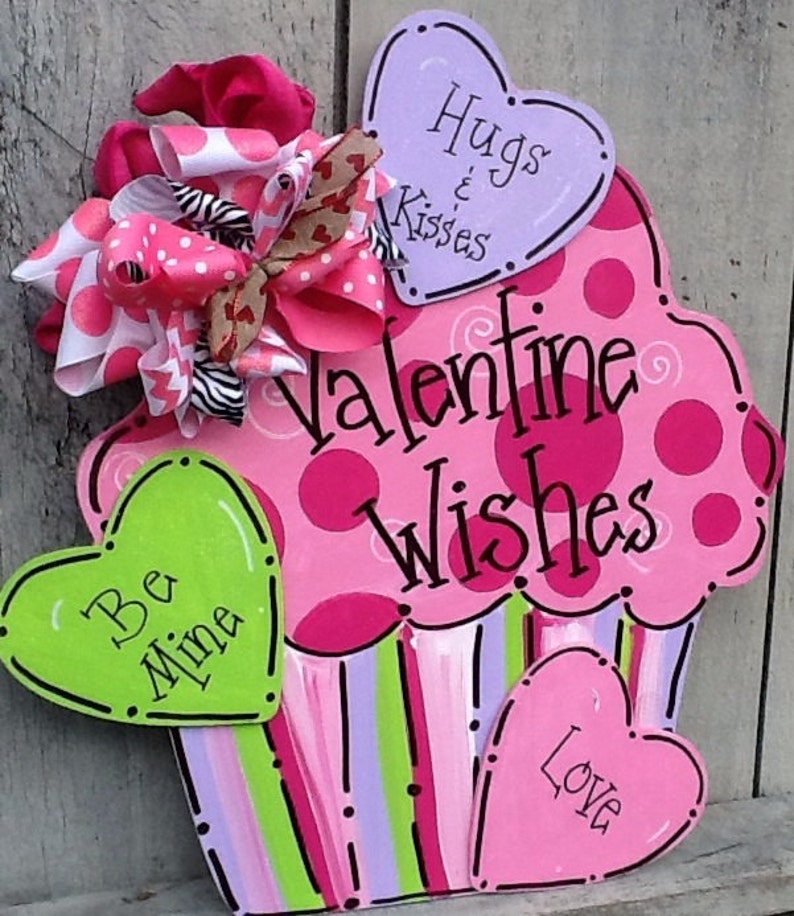 Valentines door hanger, valentines sign, cupcake sign, cupcake door hanger image 3