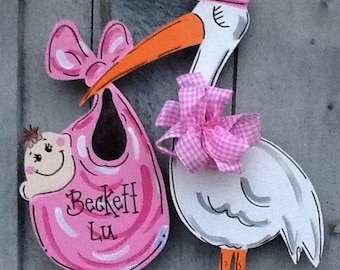 Colgante de puerta con anuncio de nacimiento de bebé, letrero personalizado para recién nacido, decoración de jardín de madera