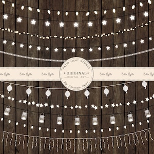 Pode incluir: Uma ilustração digital de várias luzes de corda com estilos diferentes, incluindo luzes brancas, potes de pedreiro e lanternas de papel. As luzes são encordoadas em um fundo de madeira. O texto "Patio Light Strings *Original* -Digital Art- By Amanda Ilkov" está incluído na imagem.