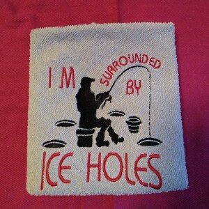 Stickdatei I'm Surrounded by Ice Holes - inklusive Zuschlag in 3 Größen