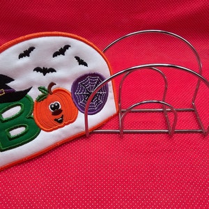 Boo Serviettenhalter Cover Stickmuster. 5x7 im Stickrahmen Design