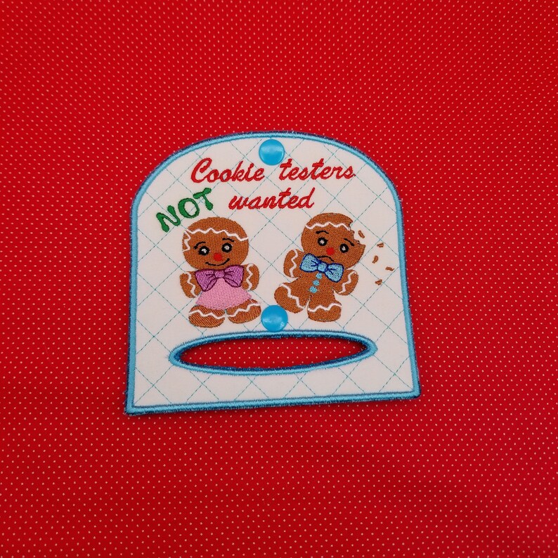 quilted and bean stitch 4x4 and 5x5 Gingerbread cookie testers towel holder and tab embroidery design