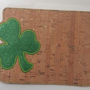 Shamrock Applique Mug Rug Embroidery Design. ITH 5x7 - Quilted and Bean ...