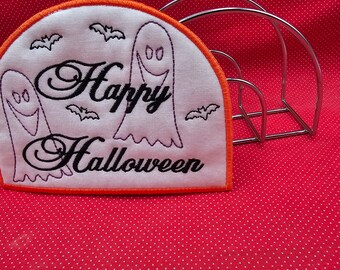 Ghost Napkin Holder Cover embroidery design.  5x7 in the hoop design