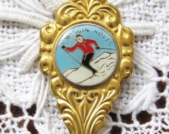 Vintage 70s / 80s Smiggin Holes Snowy Mountains spoon - gold coloured by Goodwill products - skiing Australia snow