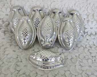 Rare find!  8 x vintage 1950s / 1960s "NutBrown" made in England set of 8 silver fish molds  fabulous condition MCM bakeware classic