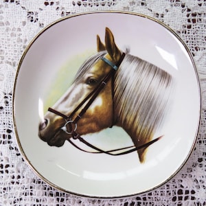 Vintage Weatherby Falcon Ware horse ceramic pin dish made in England
