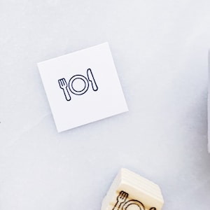 Tampon en caoutchouc sur le suivi nutritionnel • Tampon pour la mise en place de la table • Bon alimentaire pour journaux et agendas
