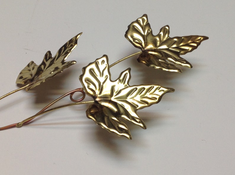 Vintage Metal Oak Leaf Branch Midcentury Gold Spray Plaque Wall Hanging Art