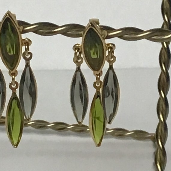 Vintage green marquise dangle clip on earrings - image 4