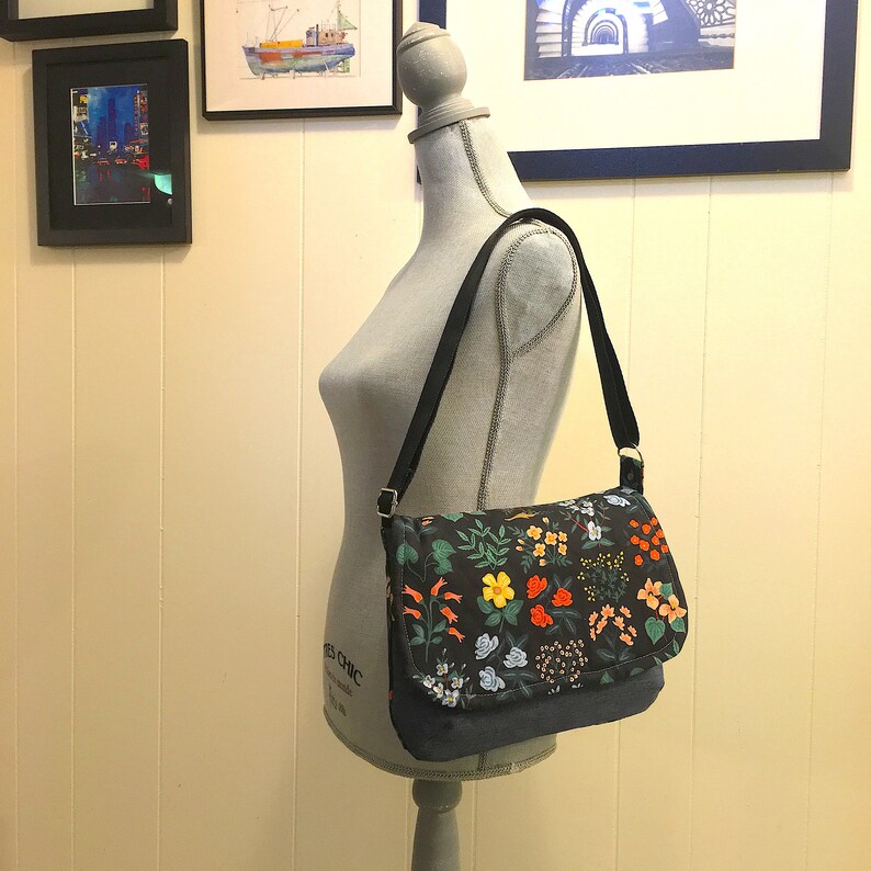 Women\u2019s Crossbody Purse Crossbody Shoulder Bag Rifle Bag Floral Shoulder Tote Rifle Paper Co Floral Canvas Purse Canvas Crossbody Bag