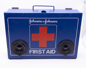 Vintage First-Aid Kit Portable Bluetooth Speaker