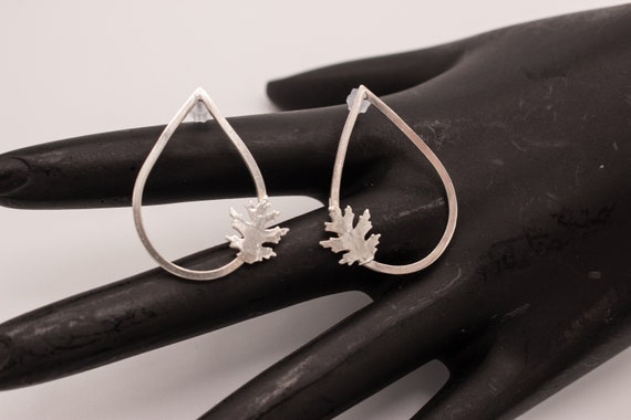 Teardrop Stud Earrings with Leaf