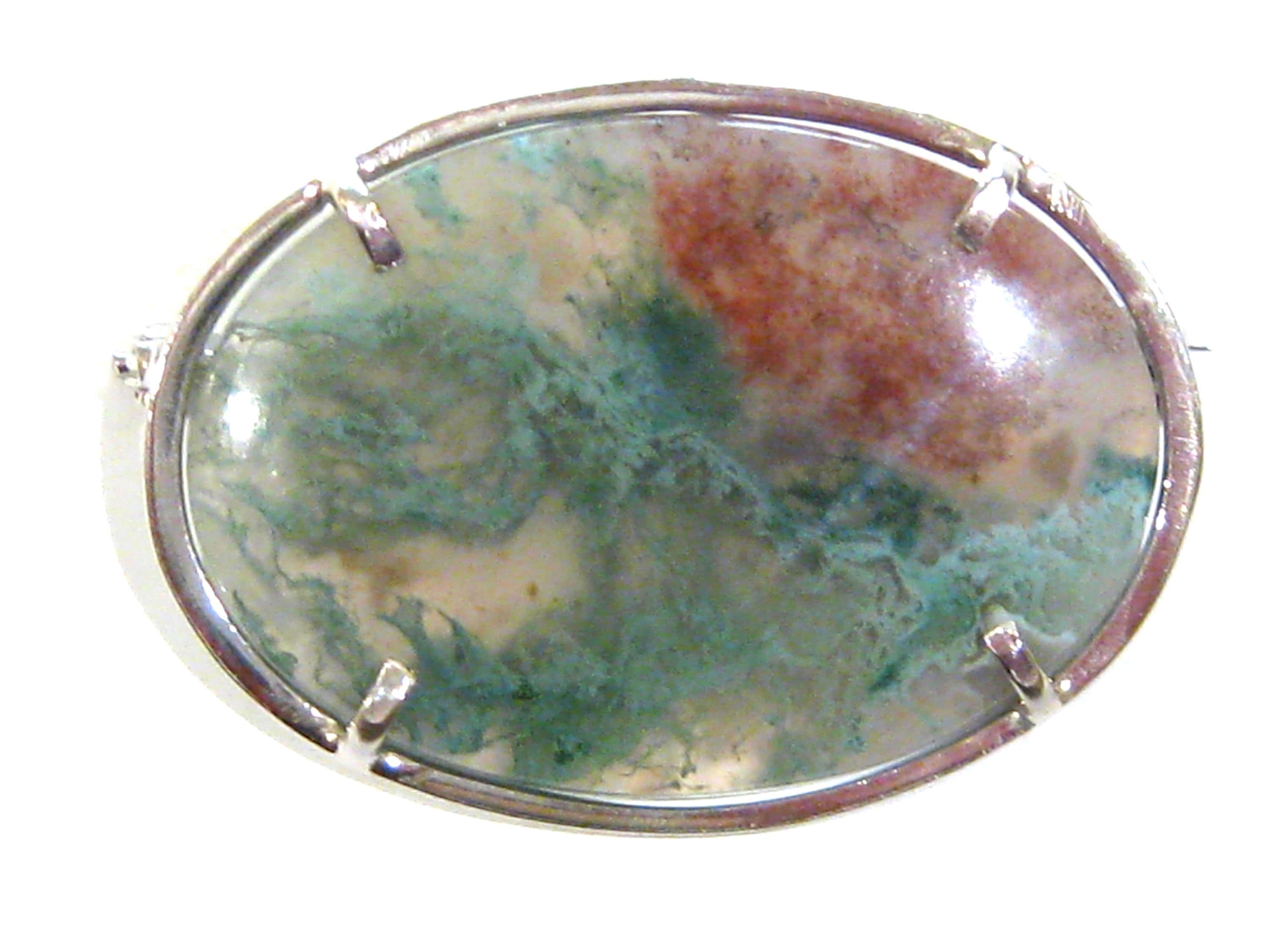 Broche losange Ecossaise ancienne en argent, jaspe, et agate– Galerie Pénélope