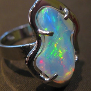 anello opale etiopia argento 925%