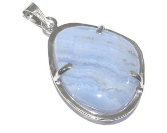 Chalcedony pendant  silver 925%
