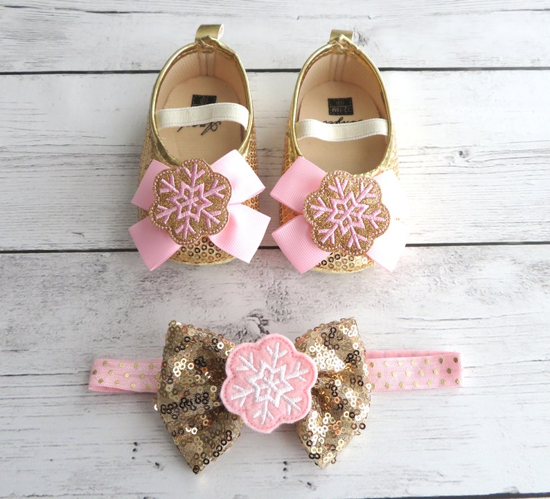 Winter ONEderland First Birthday Outfit witn pink and gold tutu baby girl first birthday dress snow much fun to be one snowflake pink