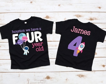 Outer Space Viertes Geburtstagskind Shirt - vier und nicht von dieser Welt, houston wir haben eine 4 Jahre alte, Galaxie Astronauten Rakete, 4.Geburtstag