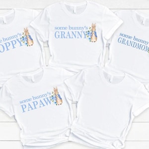 Camisetas familiares de Peter Rabbit para su primer cumpleaños: ¡Un conejito cumple un año!, primer cumpleaños de conejito, mamá, papá, abuela, hermana, baby shower de niño imagen 7