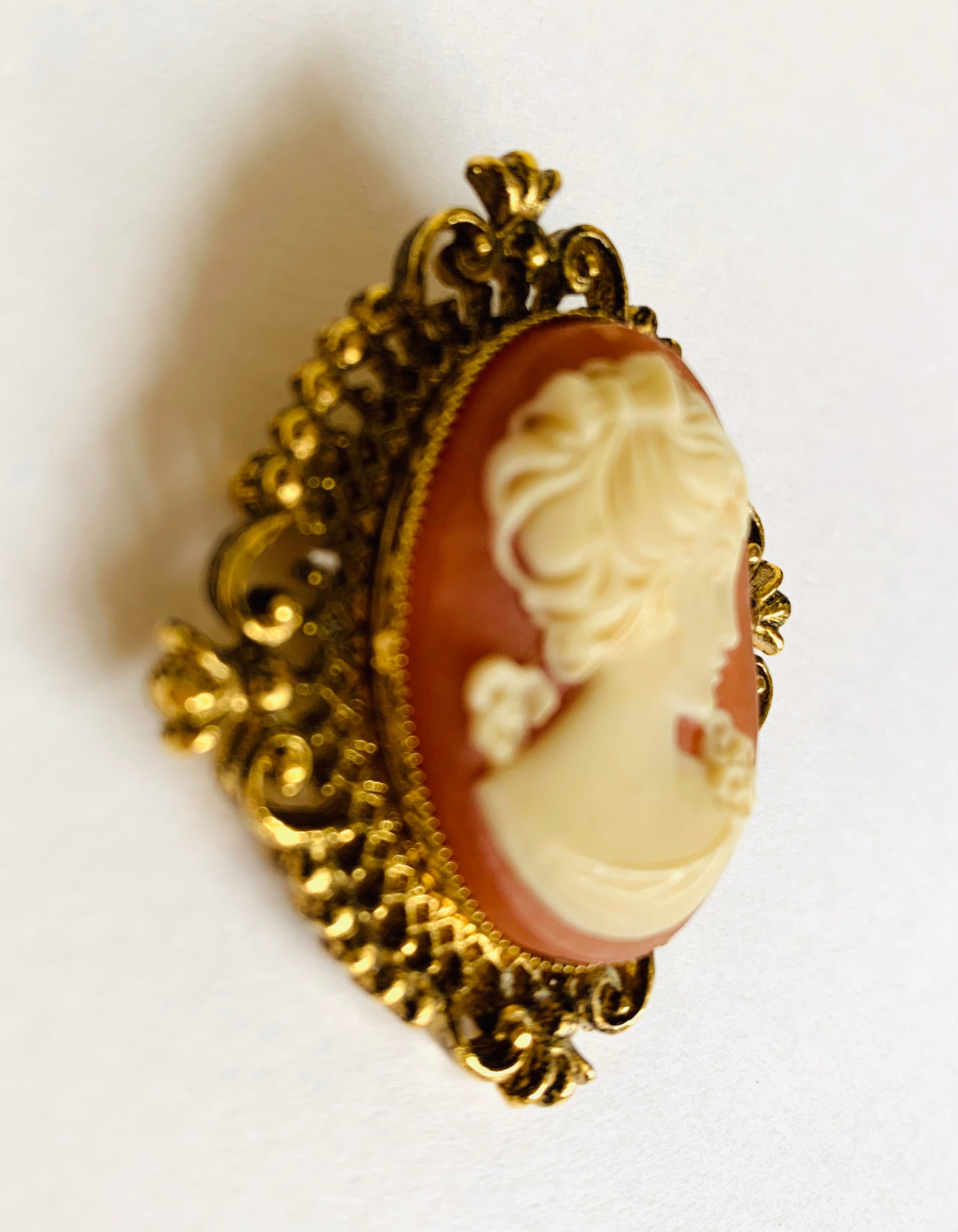 Vintage Avon Cameo Locket Brooch Etsy