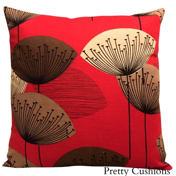 Housse de coussin rouge Sanderson Dandelion Clocks