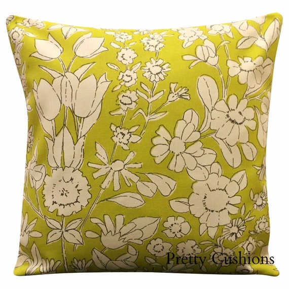 Pretty Summer Daisy Chain Retro Lime Green Cushion Cover