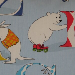 Tissu coton bébé alphabet - Tissus enfants/Coton enfant - Au fil du coupon
